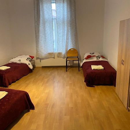 Hradec Králové Apartments Tomkova المظهر الخارجي الصورة