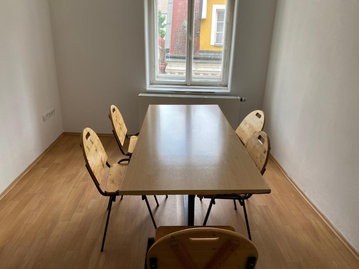 Hradec Králové Apartments Tomkova المظهر الخارجي الصورة