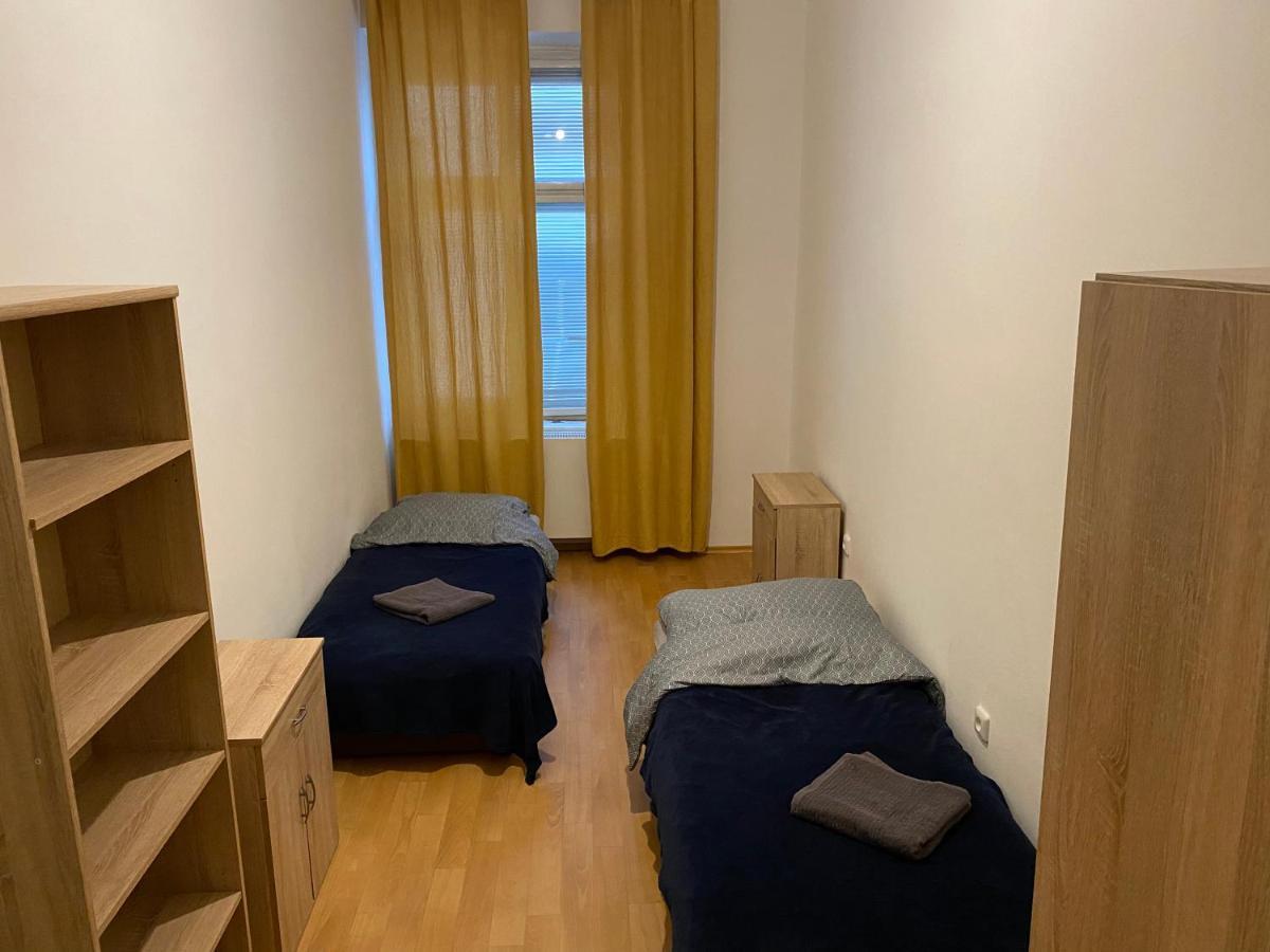 Hradec Králové Apartments Tomkova المظهر الخارجي الصورة